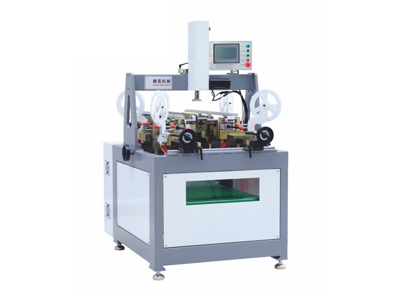 全(quán)自動貼角機（皮帶送紙）